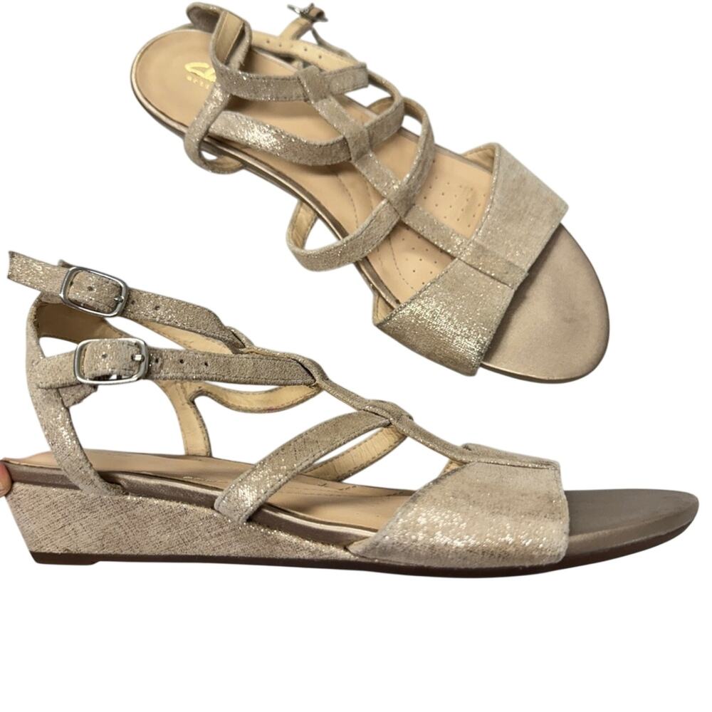 Clarks Gold Leather Strappy Mini Wedge Sandals Womens 7 Beachy Casual Comfort